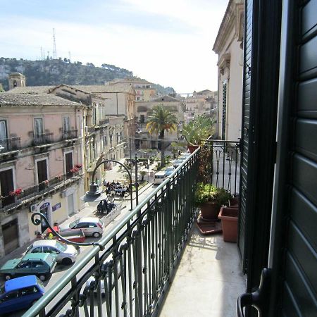 Casa Vacanze Mafalda Modica Exterior foto